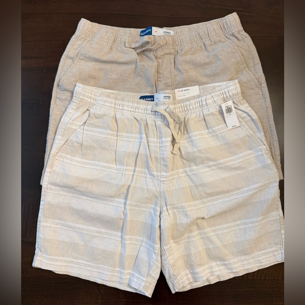 Two mens linen blend shorts, Medium
